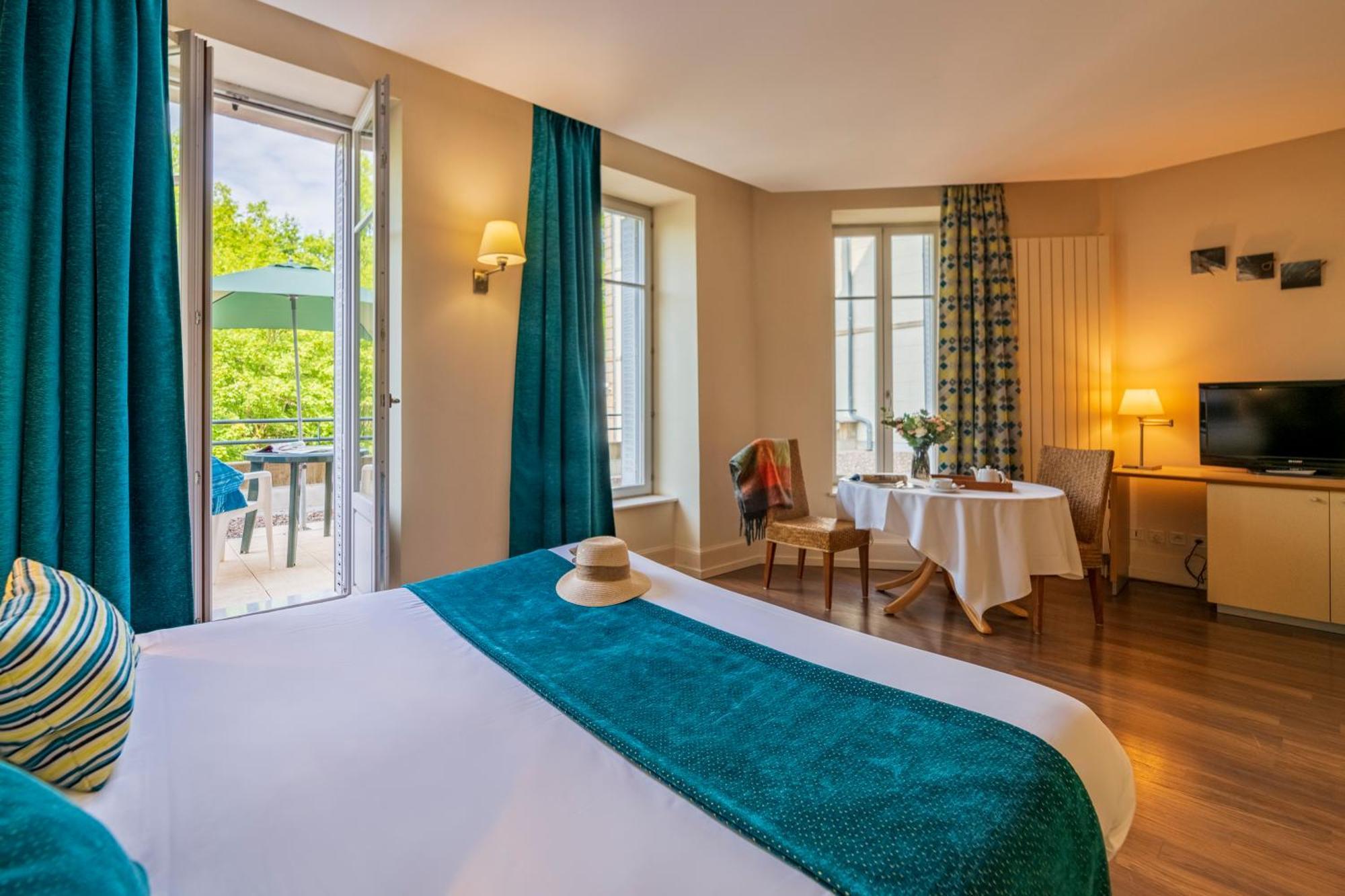 Hotel Cerise - Les Sources Luxeuil-Les-Bains Exterior foto